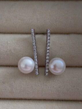 Elegant Silver Pearl Earrings